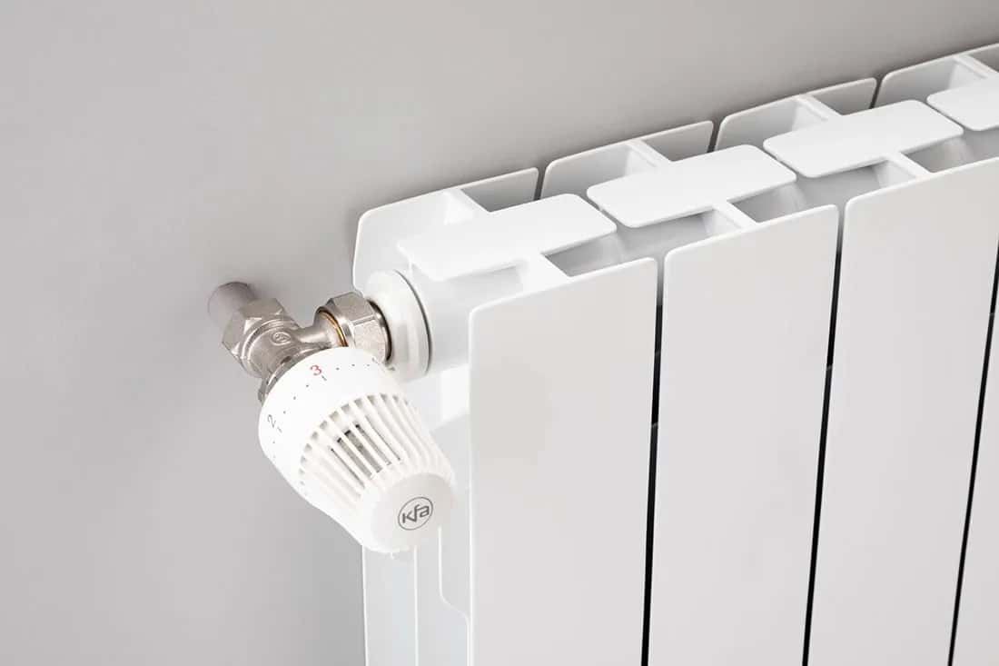 Ile żeberek grzejnika aluminiowego na 1m2? Sprawdź, by nie przepłacać