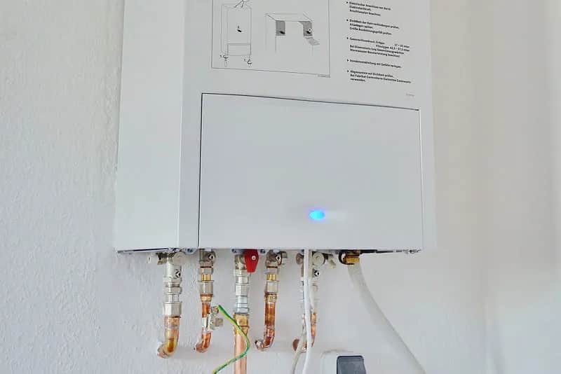 Bojler elektryczny ile pobiera prądu? Zaskakujące różnice w zużyciu