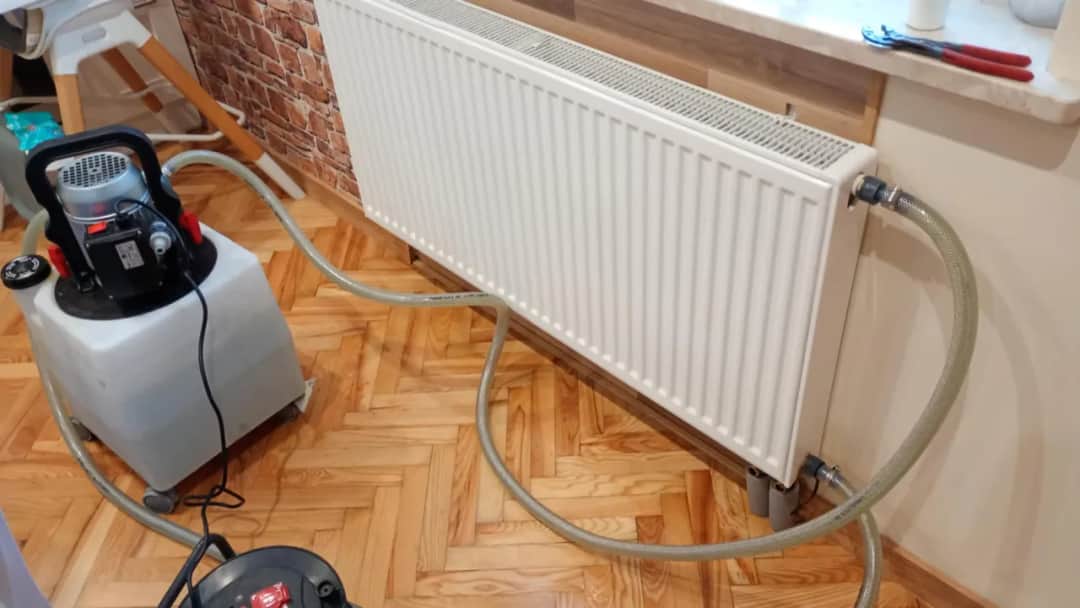 Czym zalać grzejnik elektryczny, aby uniknąć kosztownych błędów?