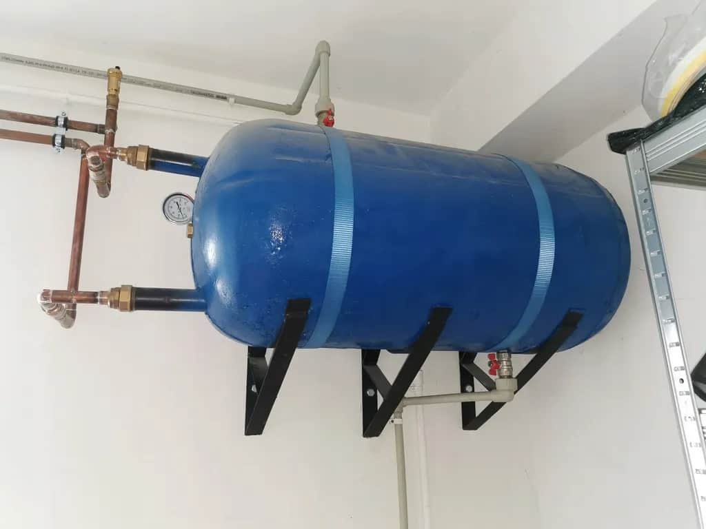 Jak podłączyć bojler z podwójną wężownicą - uniknij najczęstszych błędów