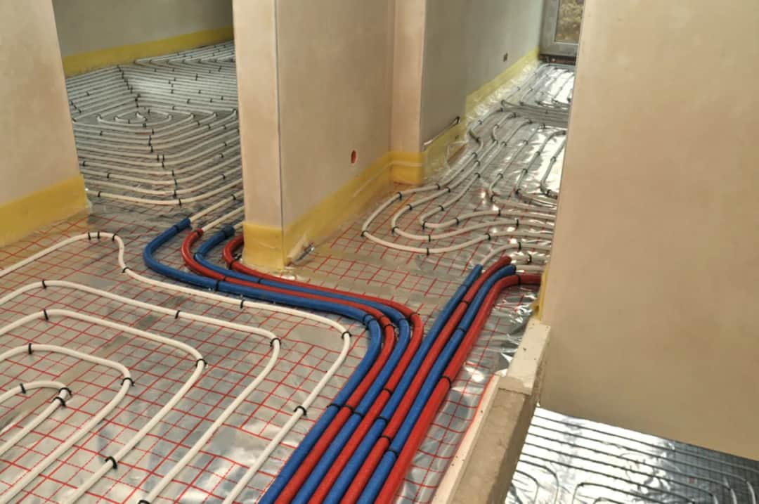 Jak działa ogrzewanie w bloku? Poznaj kluczowe mechanizmy i oszczędności